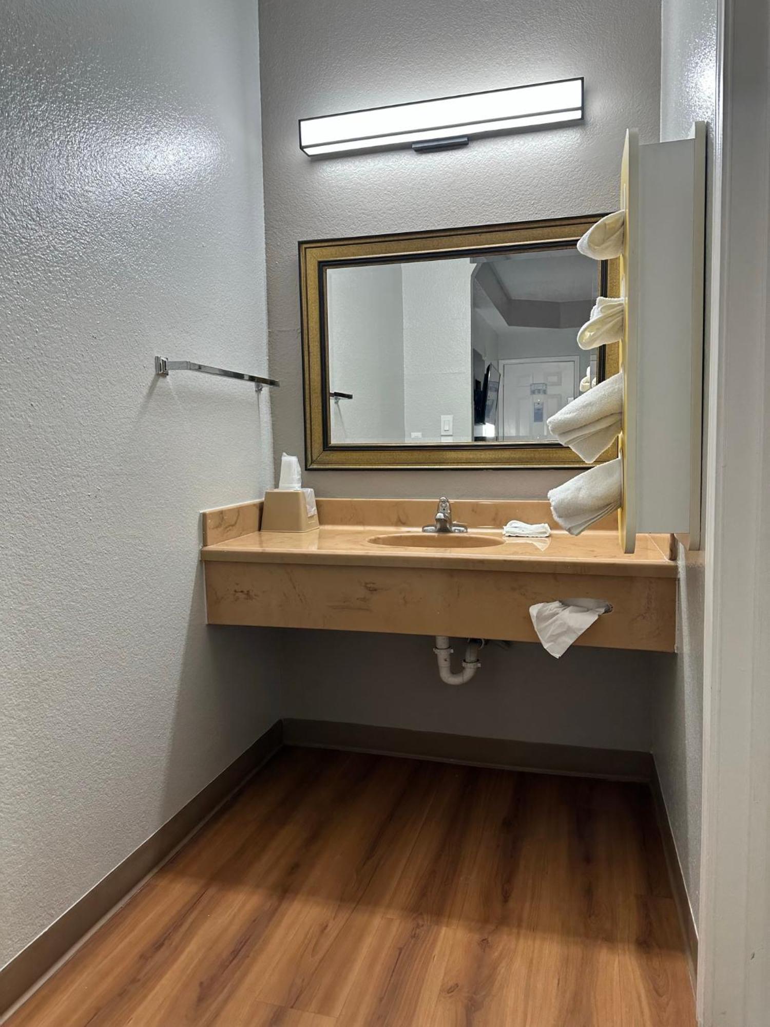 Motel 6 Alvarado Tx Ngoại thất bức ảnh